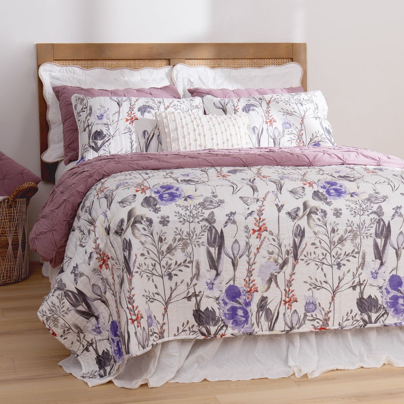 Bedding Bundle: Adalia Quilt + Ravello Pintuck Comforter