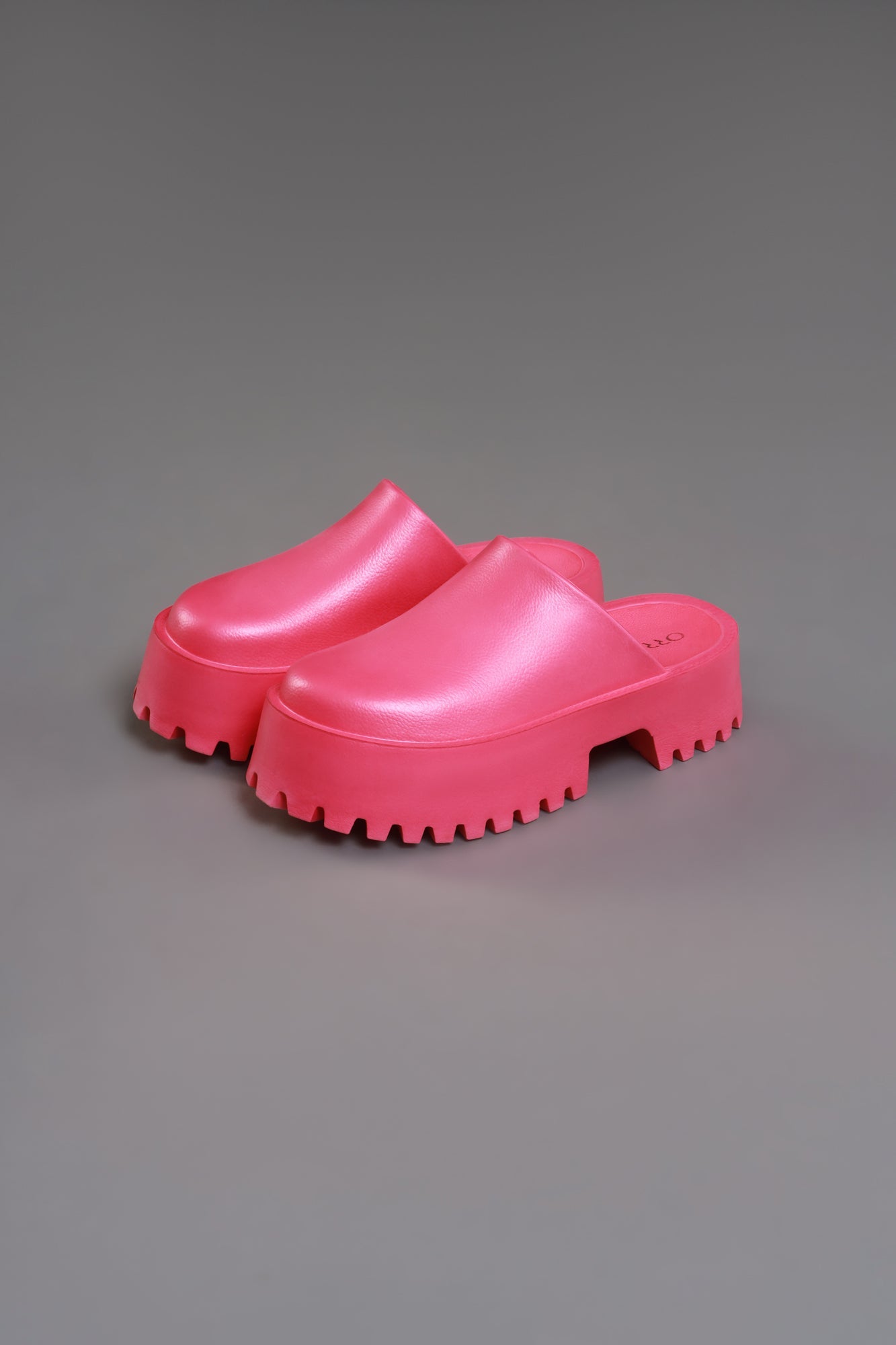 No Such Luck Platform Chunky Slides - Pink