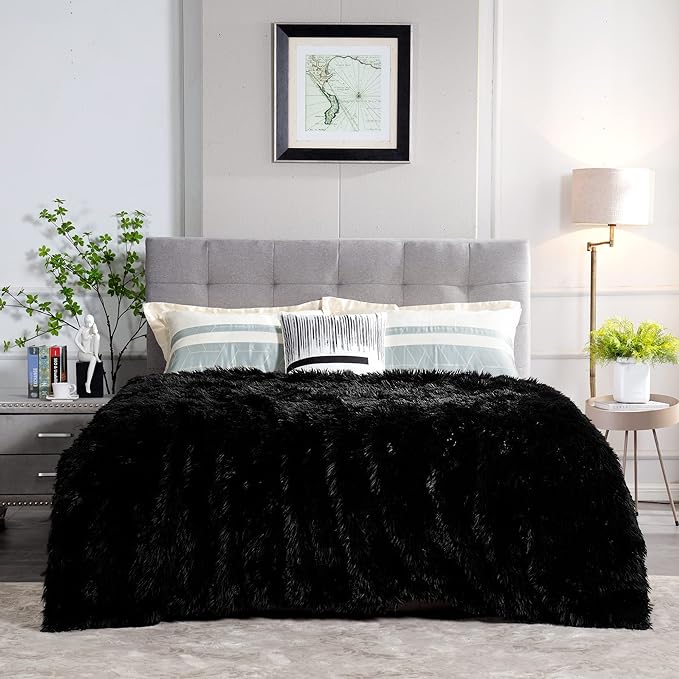 Extra Large Decorative Fluffy Faux Fur Blanket Queen Size Soft Luxury Lightweight Furry Blanket