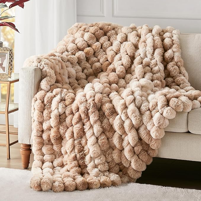Ultra Soft Plush Throw Blanket, Fuzzy Faux Rabbit Fur Throws, Luxury Cozy Fluffy Blankets