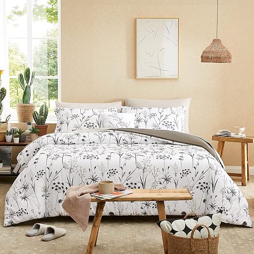 Queen Comforter Set, 7 PCS Green Butterfly Floral Comforter Set with Flowers Leaves