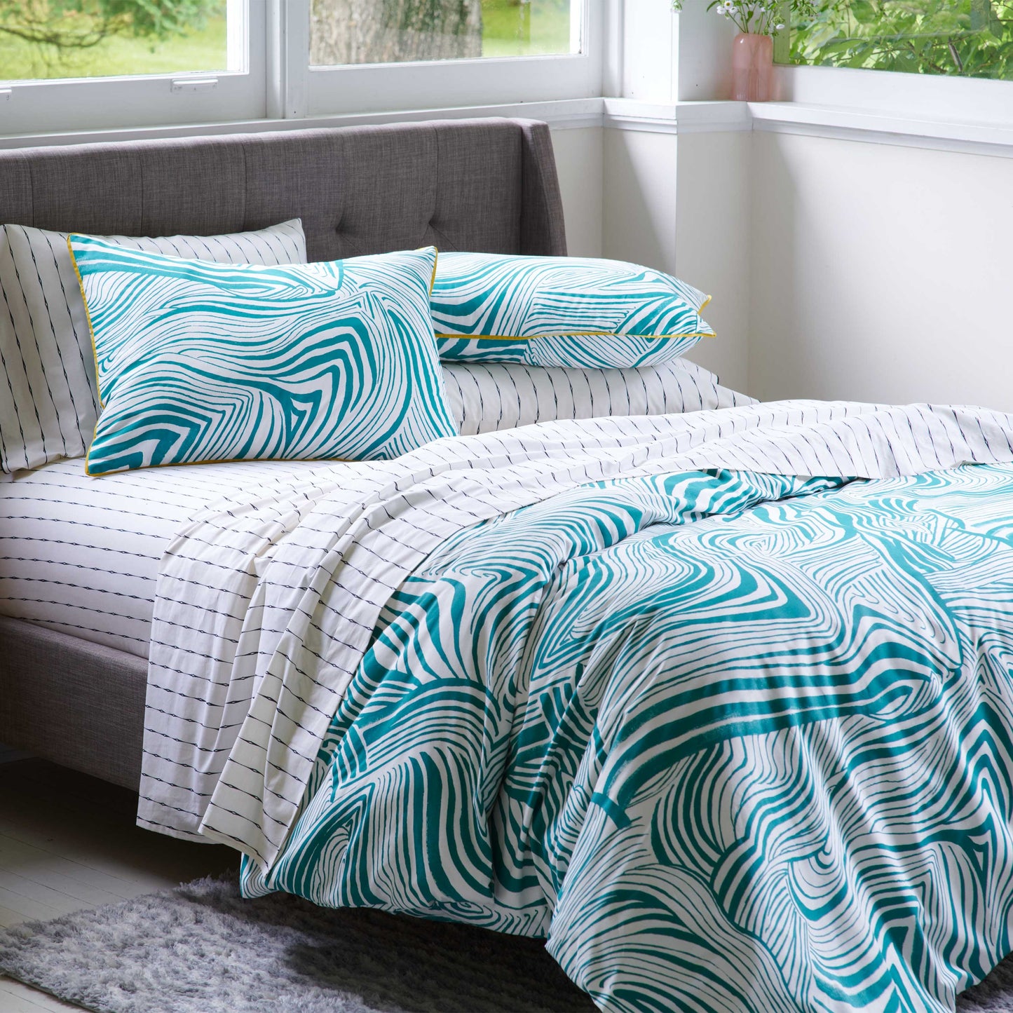 Zebra Marble Comforter Set