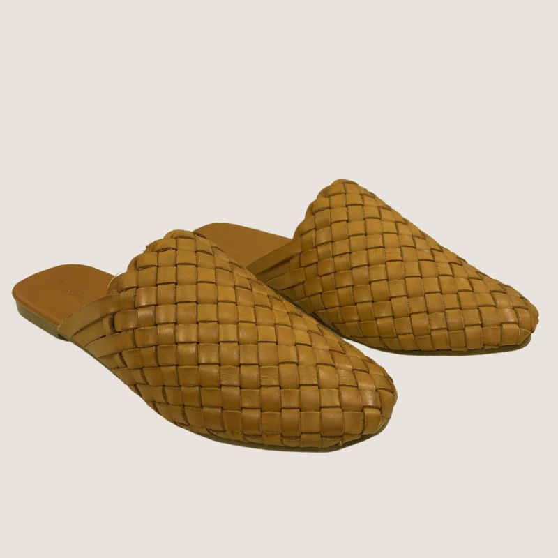 Human Premium Barland Mules