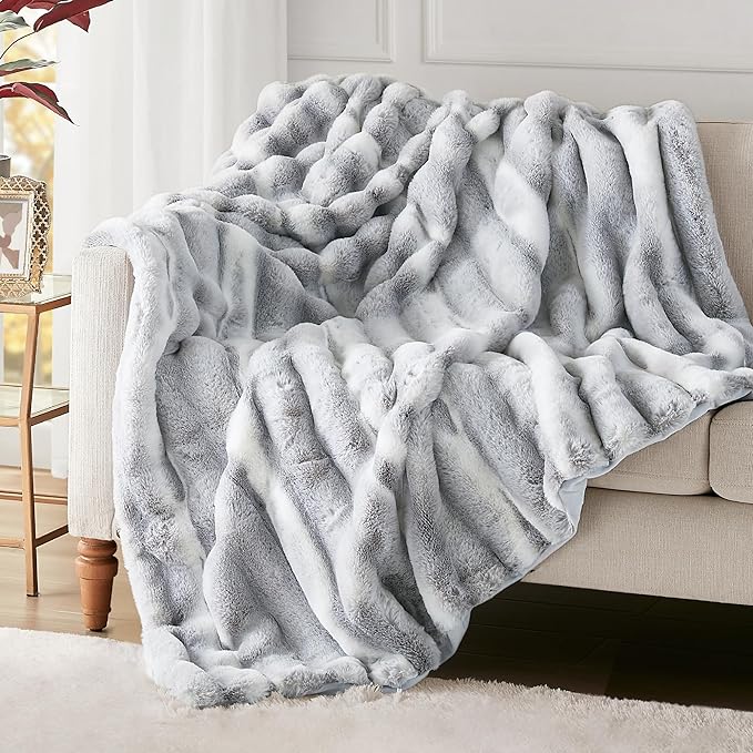 Ultra Soft Plush Throw Blanket, Fuzzy Faux Rabbit Fur Throws, Luxury Cozy Fluffy Blankets
