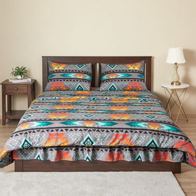 Diamond Collection 4 Piece Queen Comforter Set