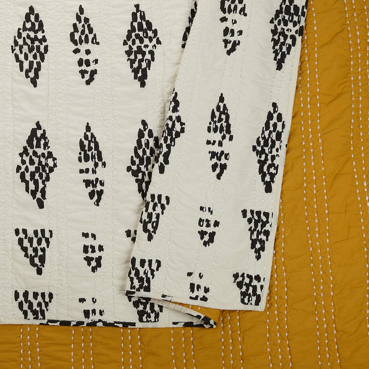 Prosperity Quilt Set by Jungalow® Queen/Full Peking Bedding